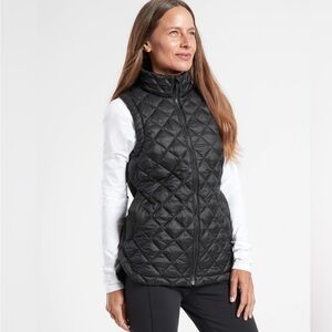 Athleta Women's Dark Quilted Vest